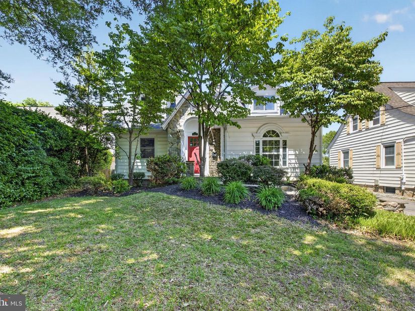 4415 Bradley Lane, Chevy Chase MD 20815