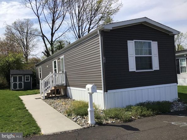 25 Kennedy Drive, Fairless Hills PA 19030