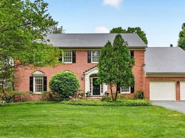 9720 Avenel Farm Drive, Potomac MD 20854