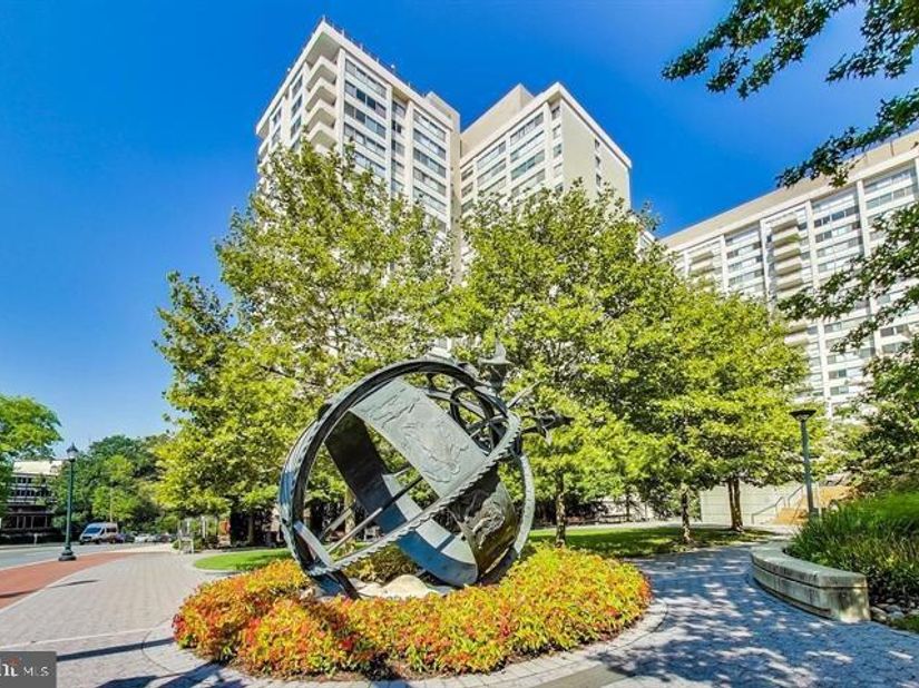 5500 Friendship Boulevard 1823N, Chevy Chase MD 20815