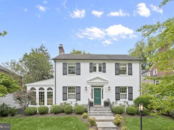 5004 Klingle Street NW