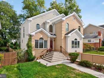 10109 Dickens Avenue