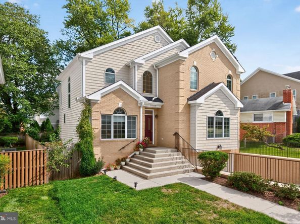 10109 Dickens Avenue, Bethesda MD 20814