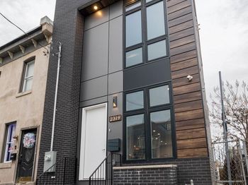 2318 E Hazzard Street