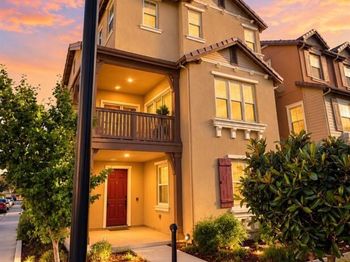 1517 Hidden Creek Lane