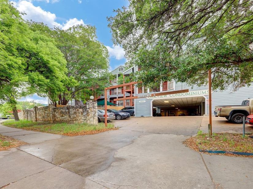 2901 San Jacinto BLVD 204, Austin TX 78705