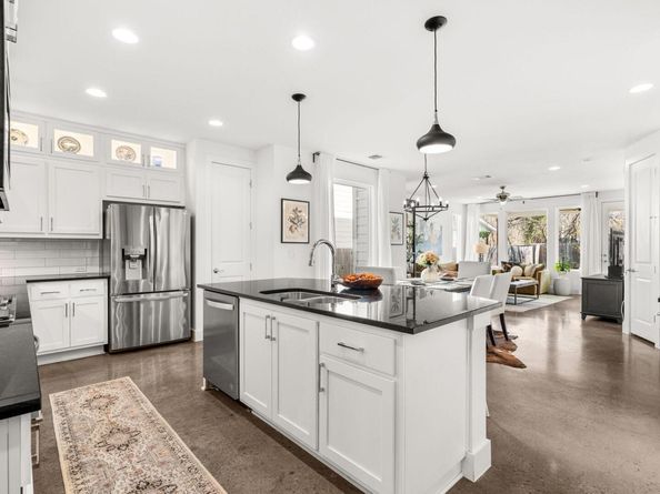 3711 Garden Villa LN A, Austin TX 78704