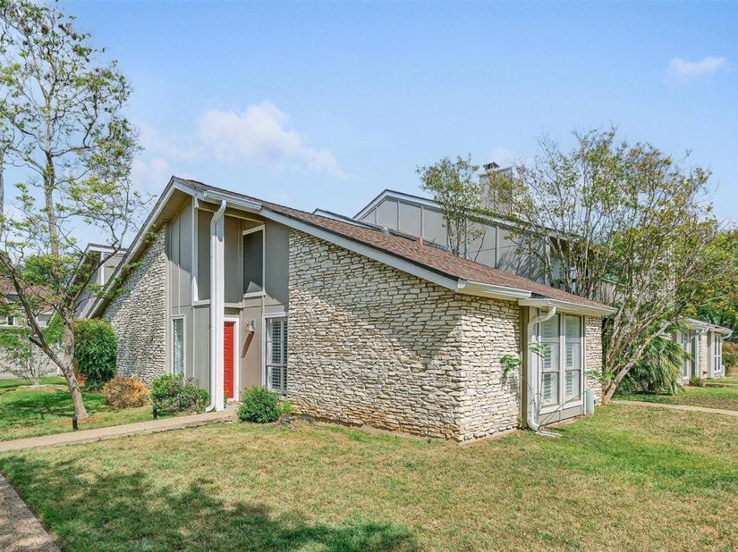 1727 Timber Ridge DR, Austin TX 78741
