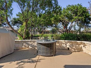 600 Salado Creek LN