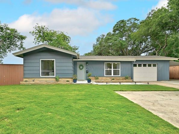 5700 Avenue G, Austin TX 78752