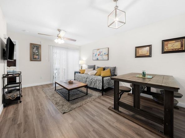 1514 Parker LN 107, Austin TX 78741