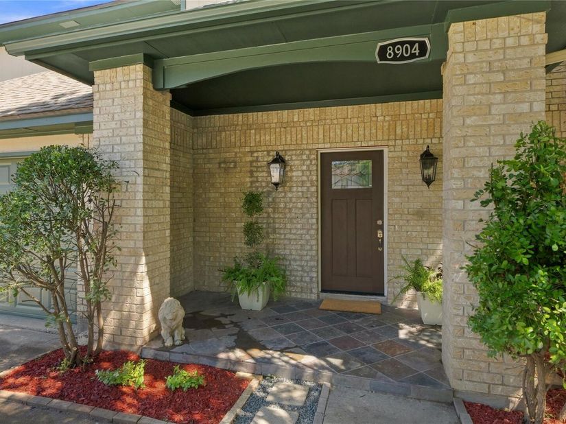 8904 Bridgewood TRL, Austin TX 78729