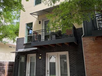 1205 Kinney Ave