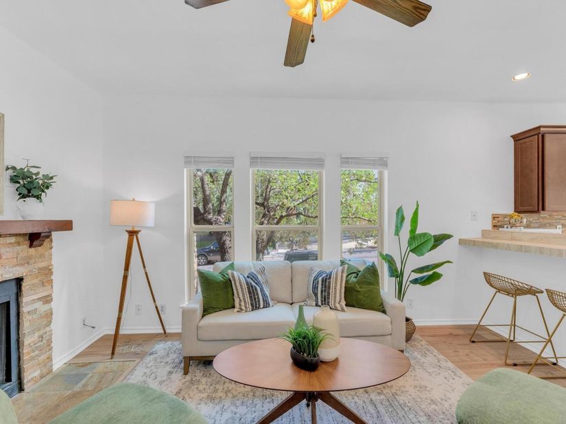2414 Longview ST 101, Austin TX 78705