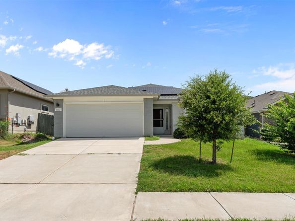 16512 Enamorado RD, Manor TX 78653