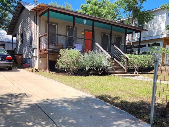 2006 E 13th ST 1 and 2, Austin TX 78702