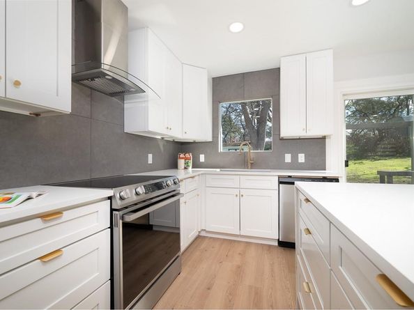 5107 Woodgreen CV NW, Austin TX 78745