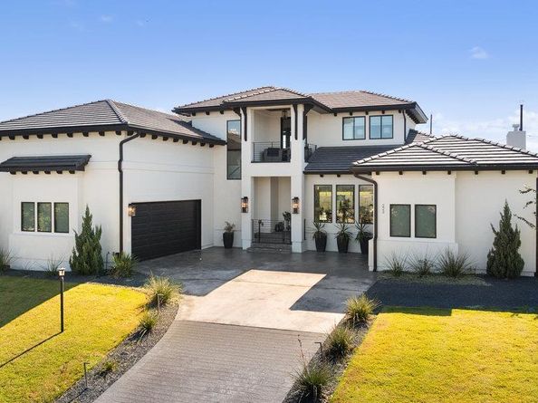 223 Golden Bear DR, Austin TX 78738
