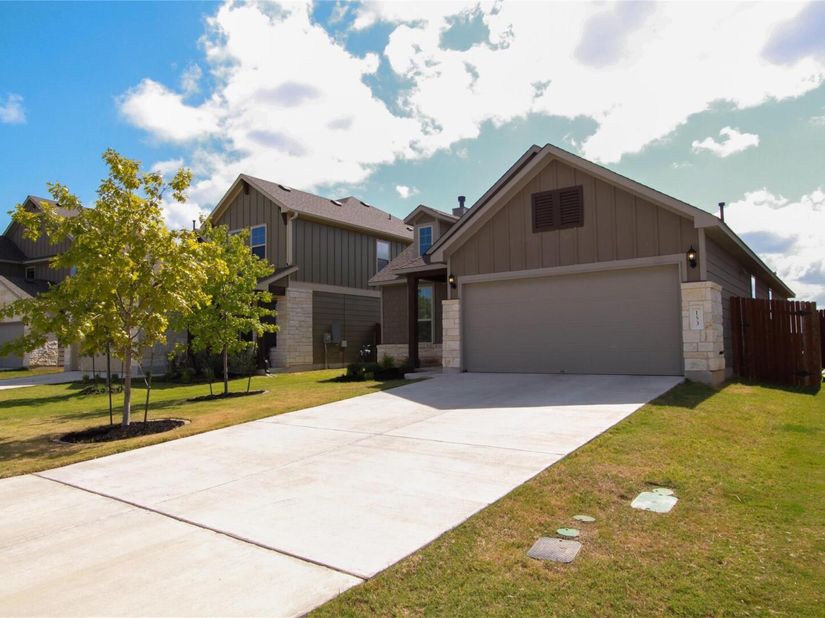 153 Carlina LOOP, Liberty Hill TX 78642