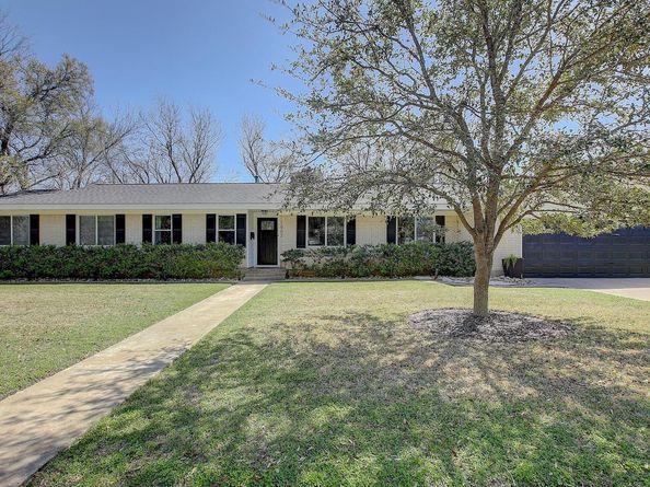 1902 E 18th ST, Georgetown TX 78626