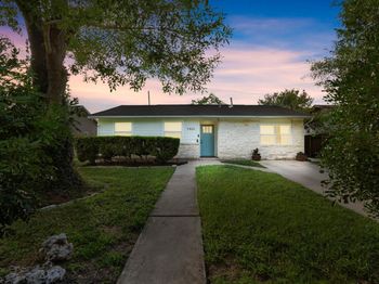 7903 Bixler DR