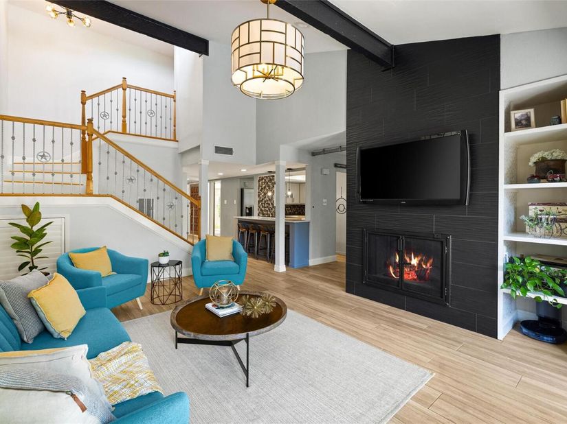 6110 Gardenridge HOLW, Austin TX 78750