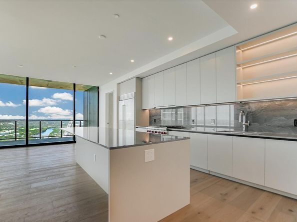 610 Davis ST 4903, Austin TX 78701