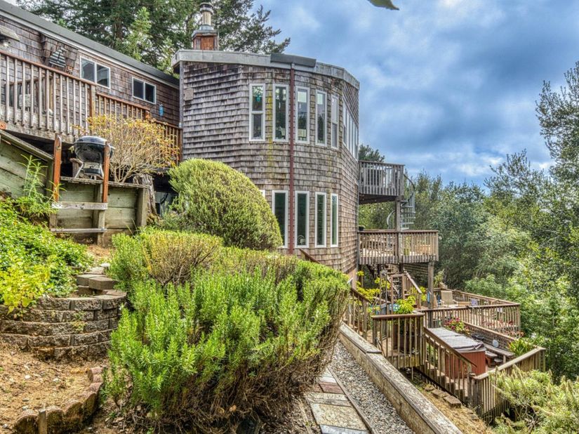 100 Carol Way, Aptos CA 95003