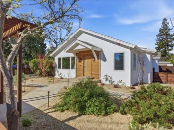 655 Washington Street