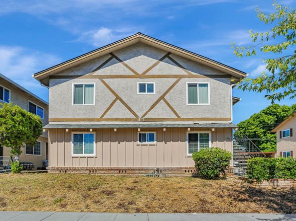 551 Northlake Drive, San Jose CA 95117