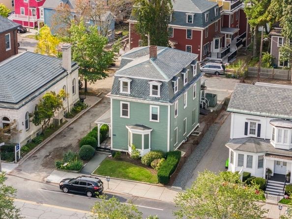 370 Washington St, Brookline MA 02445