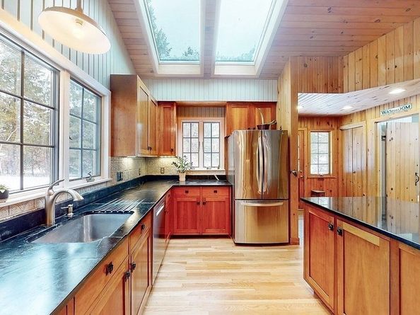 63 Conant St, Acton MA 01720