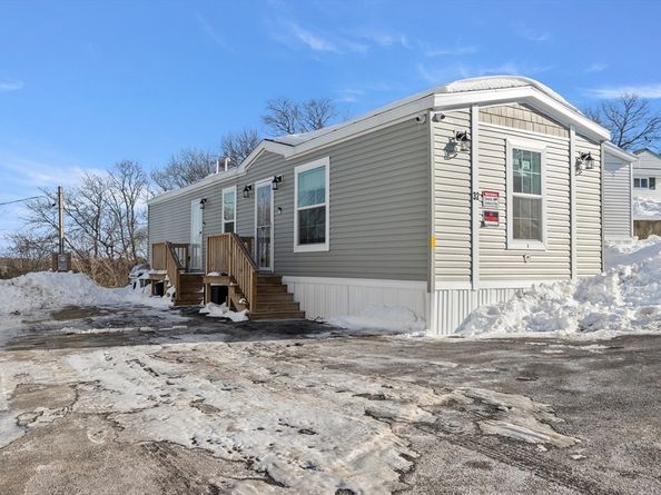 161 Newbury St 32, Peabody MA 01960