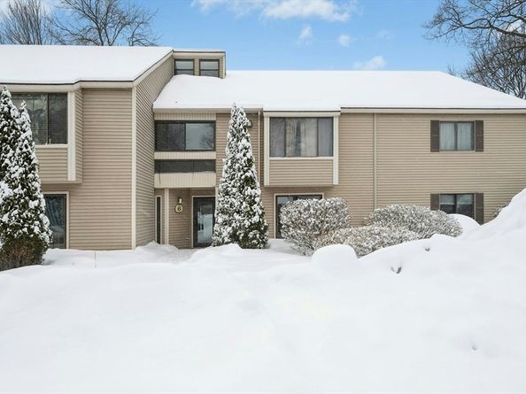 6 Thayer Pond Drive 11, Oxford MA 01537