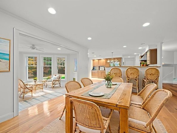 58 Bay Farm Rd 58, Duxbury MA 02332