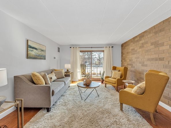 175 Quincy Shore Dr B23, Quincy MA 02171