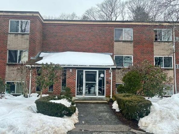 11 Weld St 33, Framingham MA 01702