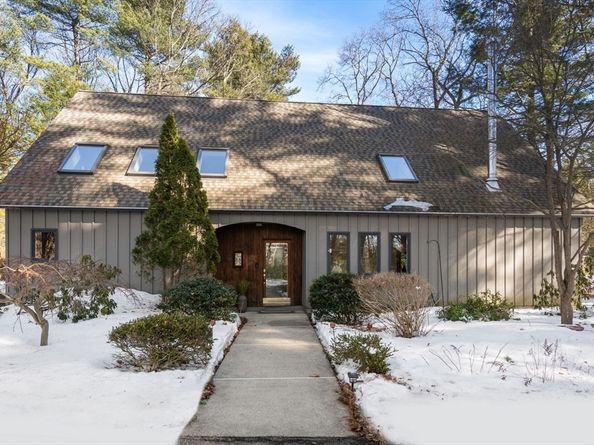 85 Lake Road Ter, Wayland MA 01778
