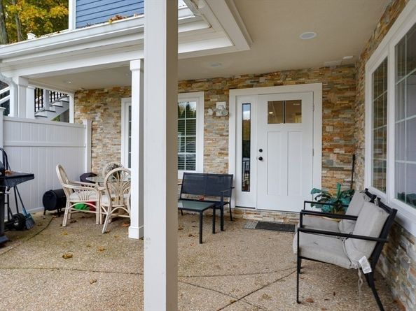 17 School St. A, Hudson MA 01749