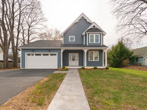 10 Pleasant St, Templeton MA 01468