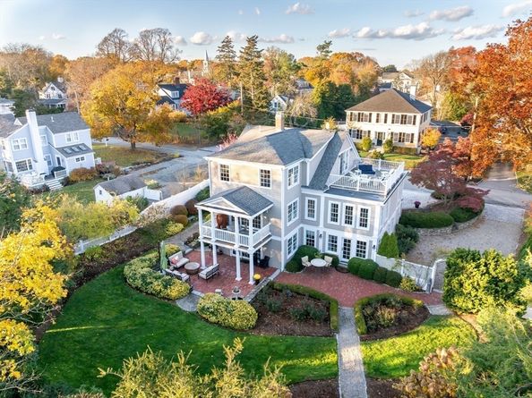 17 Winsor St, Duxbury MA 02332