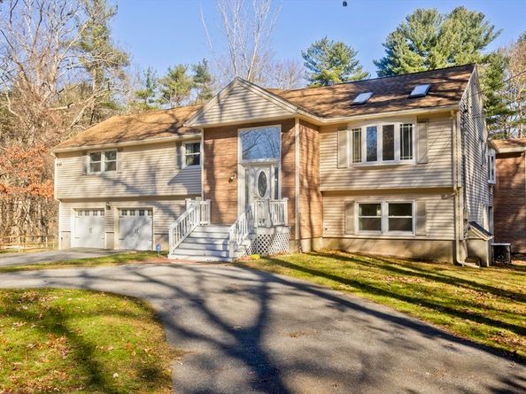 44 Connolly Rd, Billerica MA 01821