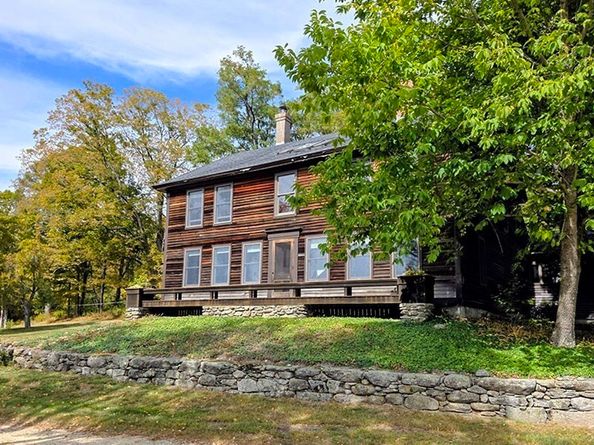 47 Harty Dr, Petersham MA 01366