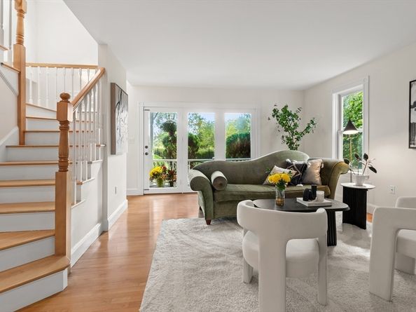 169 Walnut St 2, Boston MA 02122