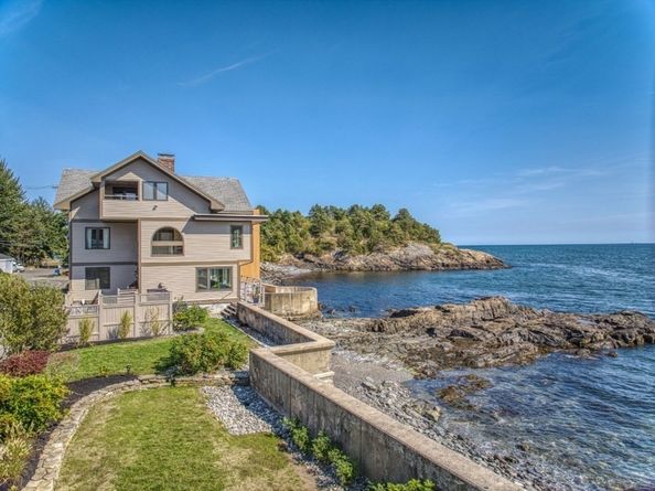 183 Bass Point Rd, Nahant MA 01908