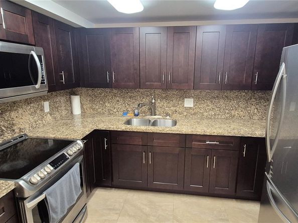 14401 N Kendall Dr 205N, Miami FL 33186