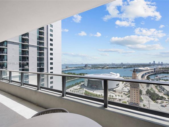 159 NE 6th St 2415, Miami FL 33132