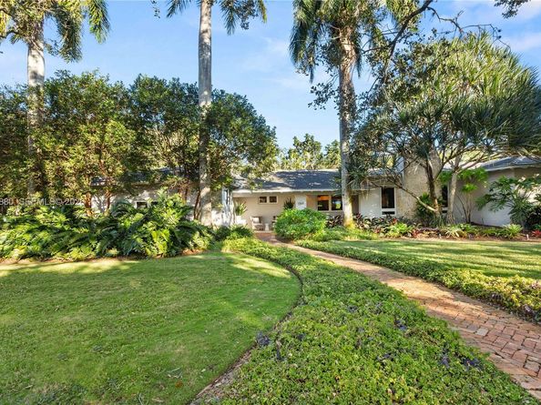 1901 Country Club Prado, Coral Gables FL 33134