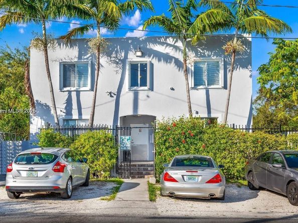 121 NE 55th St, Miami FL 33137