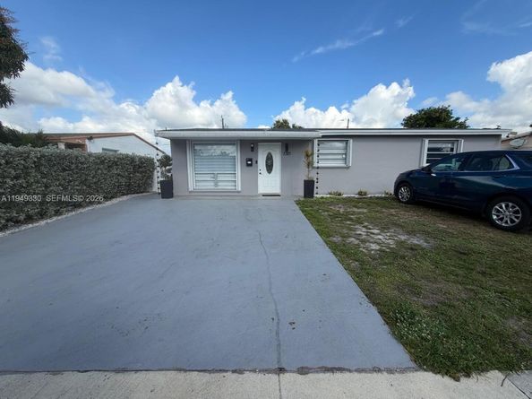 7321 Johnson St, Hollywood FL 33024